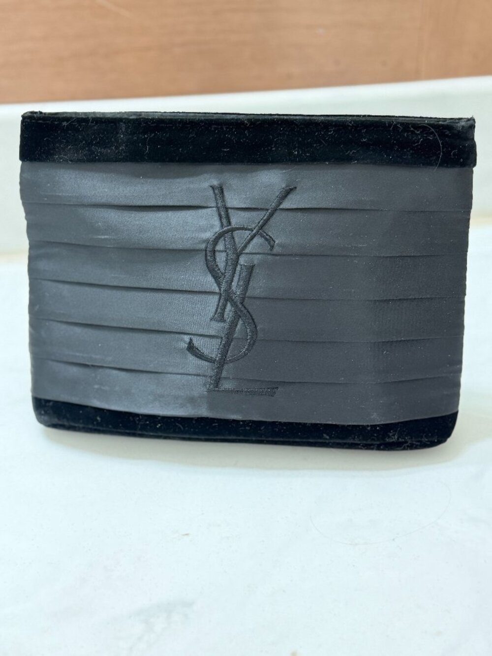 Yves Saint Laurent YSL Parfums Black Velvet Satin Ribbon Makeup Bag GWP Cosmetic - Picture 2 of 9